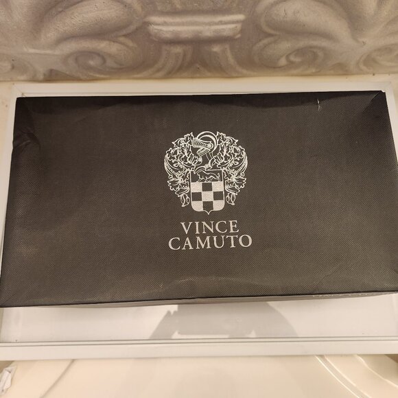 Vince Camuto Pilar Pumps. Black Leather. NIB. Size 9.5 - Picture 11 of 11